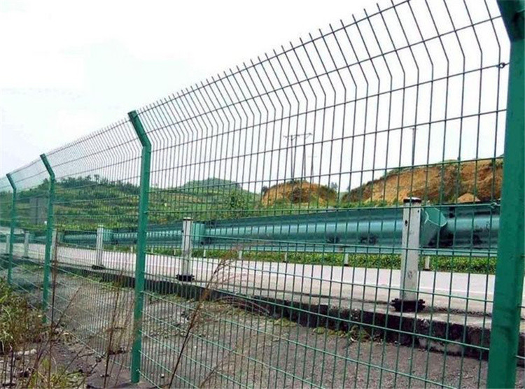 高速公路護欄網(wǎng)安裝施工的要求